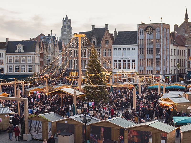 Hotelkamers met een uniek thema tijdens de kerstmarkt in Brugge